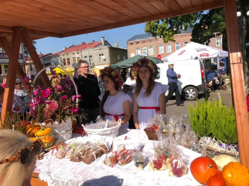 Jarmark dożynkowy 2021 w Dubiecku w powiecie przemyskim. Zobacz zdjęcia