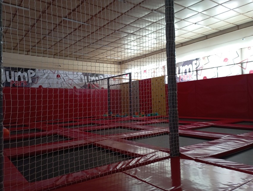 Powiat łowicki. Oficjalnie otworzono żłobek oraz park trampolin w Kompinie. To pierwszy park trampolin w regionie