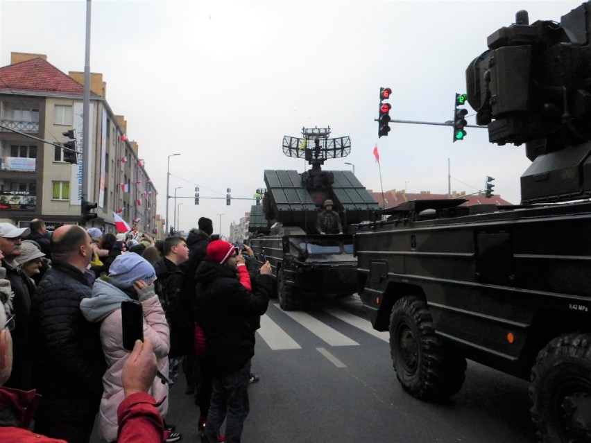 Parada z okazji Święta Niepodległości w Koszalinie [ZDJĘCIA, WIDEO]