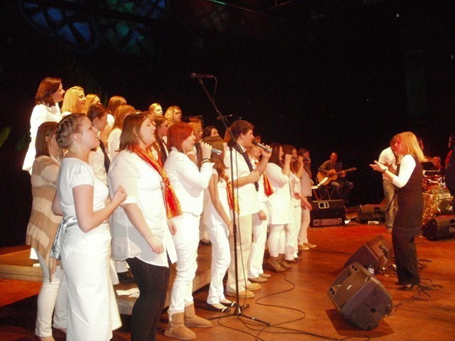 Konin Gospel Choir zaśpiewał dla chorej Natalii