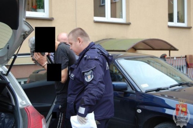 Białorusin pogryzł policjantów z Marek