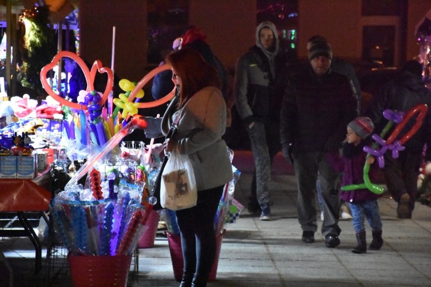 Wągrowiecki Jarmark Bożonarodzeniowy już czynny. Zobacz zdjęcia 