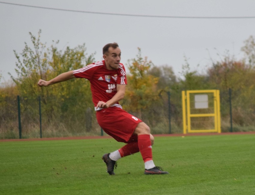 IV liga. Grom Nowy Staw odprawił z kwitkiem Anioły Garczegorze. Zasłużone zwycięstwo 