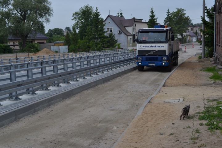 Pszczółki. Mieszkańcy ul. Pomorskiej alarmują o drogowej fuszerce