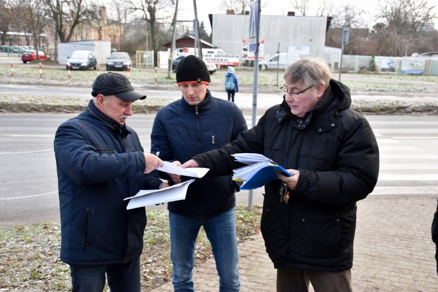 Coraz bliżej budowy ronda u zbiegu Dmowskiego, Armii Krajowej, Żelaznej i Górnej