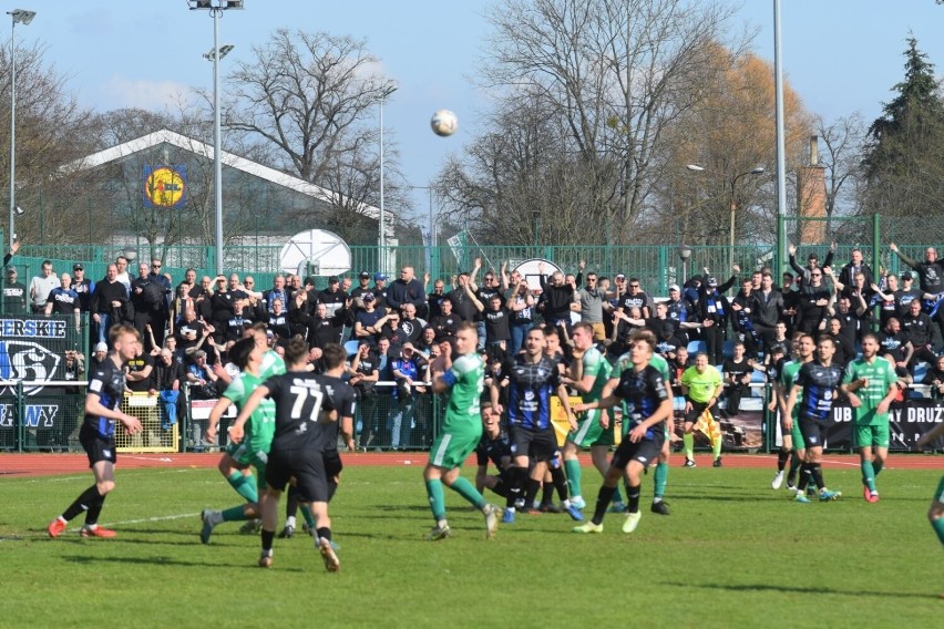 Zawisza Bydgoszcz pokonała na wyjeździe KP Starogard Gdański 2:1