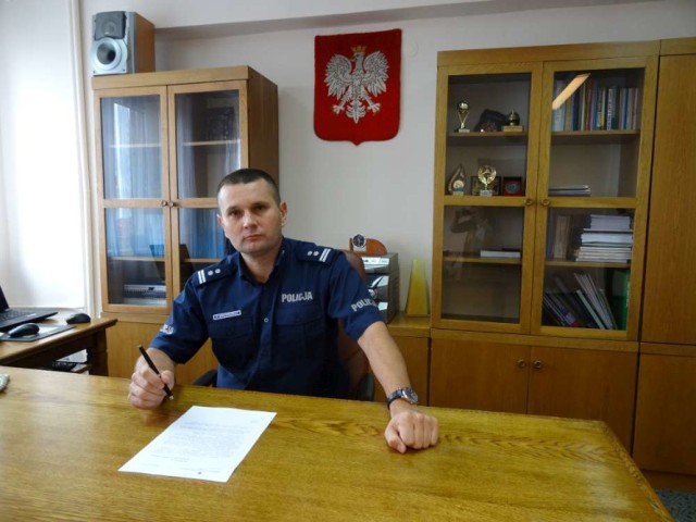 Komendant policji w Pile mł. insp.  Piotr Skrzypkowiak