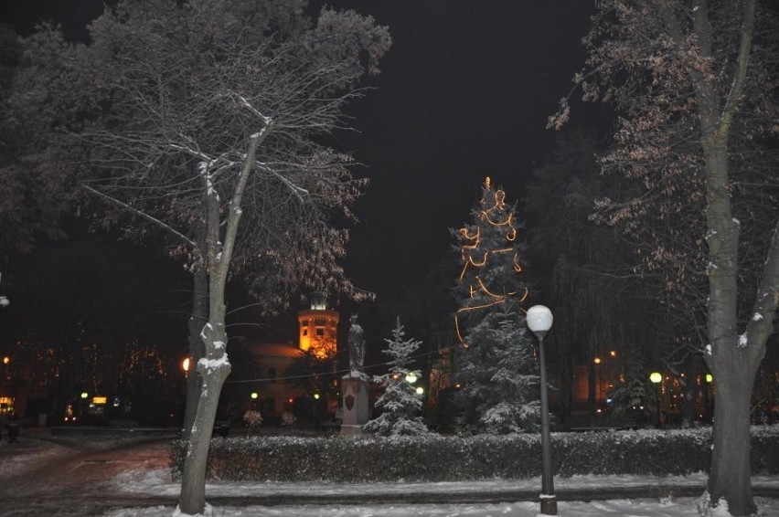 Świąteczna iluminacja już świeci ma ulicach Radomska