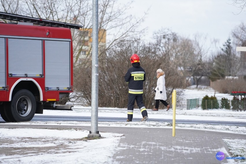 Akcja straży pożarnej na ulicy Dziewińskiej we Włocławku