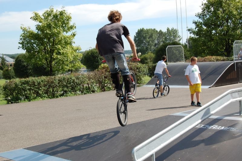 Skatepark w Kwidzynie: Na desce, rolkach, rowerze bmx, a nawet na hulajnodze