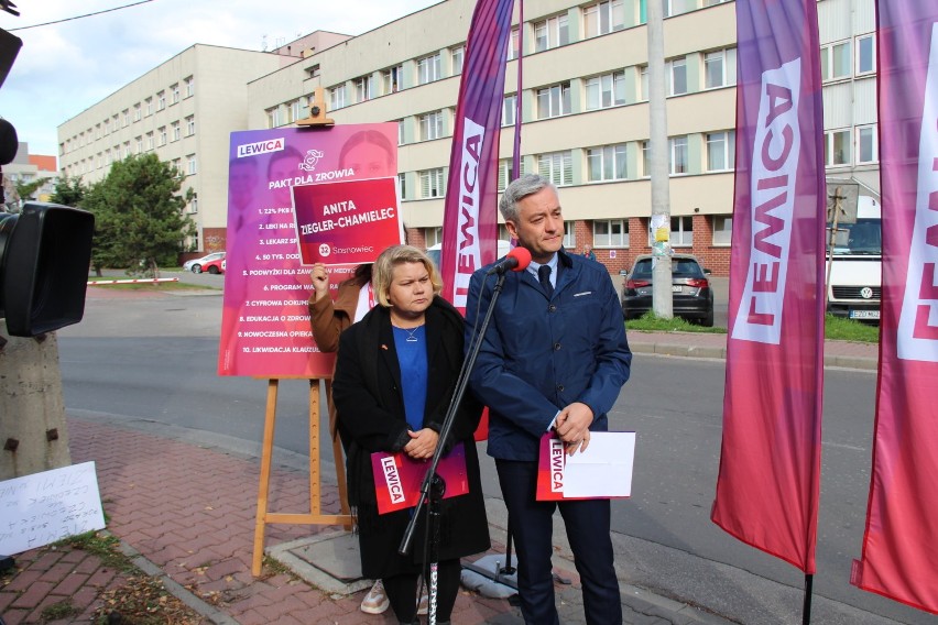 Robert Biedroń i Anita Ziegler-Chamielec mówili w Dąbrowie...