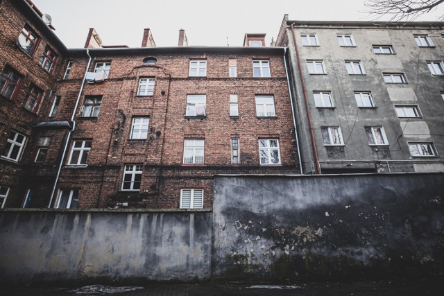 Katowice. Załęże, dzielnica, gdzie czas się zatrzymał. Fotoreportaż Marzeny Bugały z DZ

Zobacz kolejne zdjęcia. Przesuwaj zdjęcia w prawo - naciśnij strzałkę lub przycisk NASTĘPNE