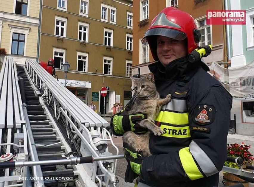Dzień Strażaka. Wałbrzyscy strażacy w akcji