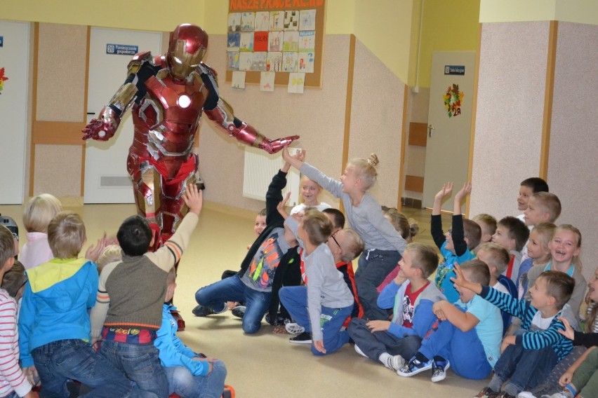 Iron Man na Dzień Chłopaka w ZSS w Człuchowie