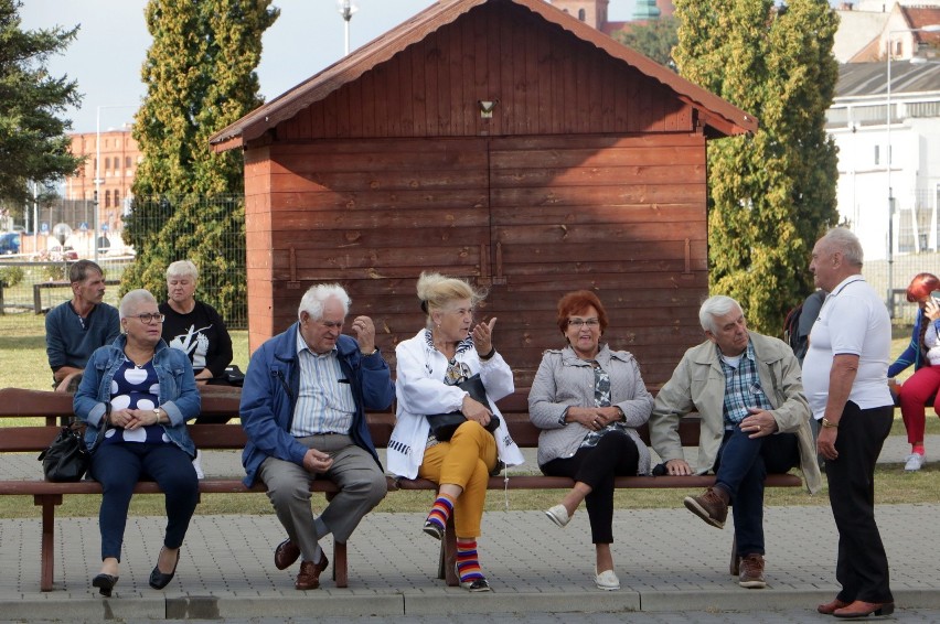 Potańcówka, którą poprowadziła DJ Wika - didżejka - seniorka...