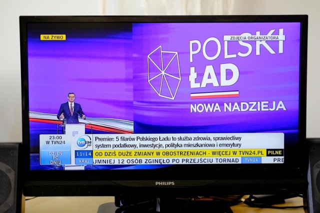 Pieniądze rozdane politycznie czy wręcz partyjnie, rozdzielone nierównomiernie i niesprawiedliwie, na dodatek mniejsze, niż samorządy oddadzą w podatkach państwu – to zarzuty samorządowców, głównie opozycyjnych, po opublikowaniu listy podziału ponad 1,8 mld zł miast, gmin i powiatów województwa łódzkiego.