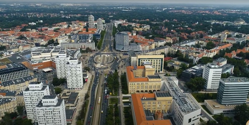 Zobacz Wrocław z drona. Te widoki zapierają dech w piersiach (ZDJĘCIA, FILM) 