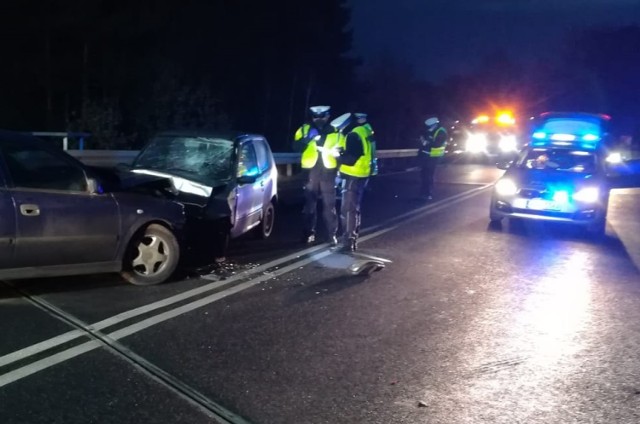 Wypadek na wiadukcie między wsiami Cekanów i Ignaców w gminie Rozprza (DK91)