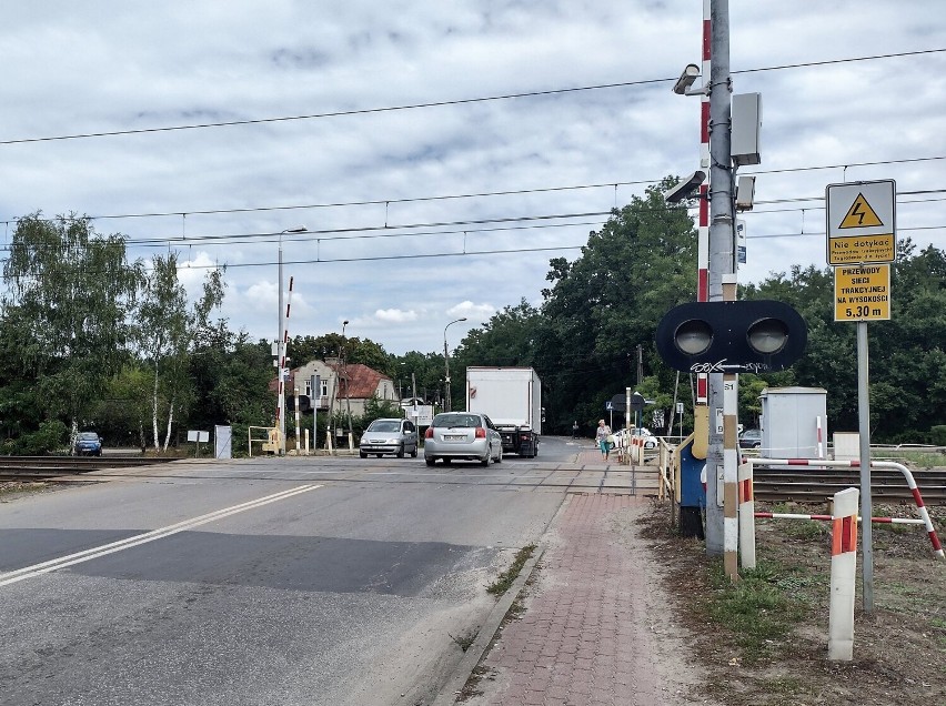 Utrudnienia w Warszawie. Remont torów z Sulejówka do Warszawy. Odwołane SKM-ki, mniej KM-ek