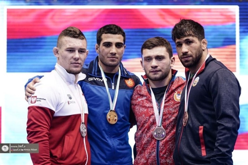 Zapaśnik Szymon Szymonowicz z Chełma zdobył srebrny medal podczas Wojskowych Mistrzostw Świata w Iranie