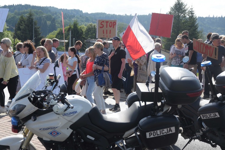 Protest przeciwko budowie obwodnicy Leska [ZDJĘCIA]