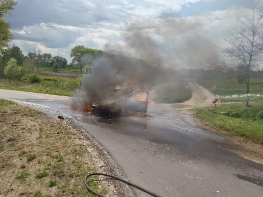 Pożar samochodu w Chodybkach w gminie Koźminek.

Byłeś...
