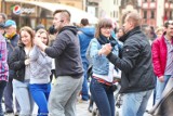 Wrocławianie zatańczyli na Rynku salsę! [ZDJĘCIA, FILM]
