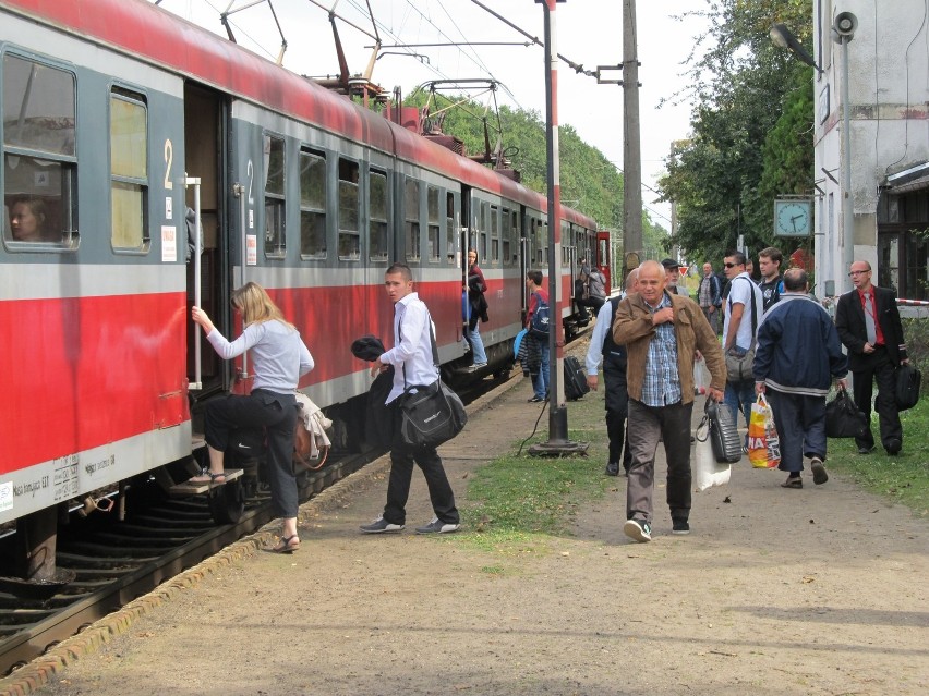 Wrocław - Brzeg Dolny Pociągi