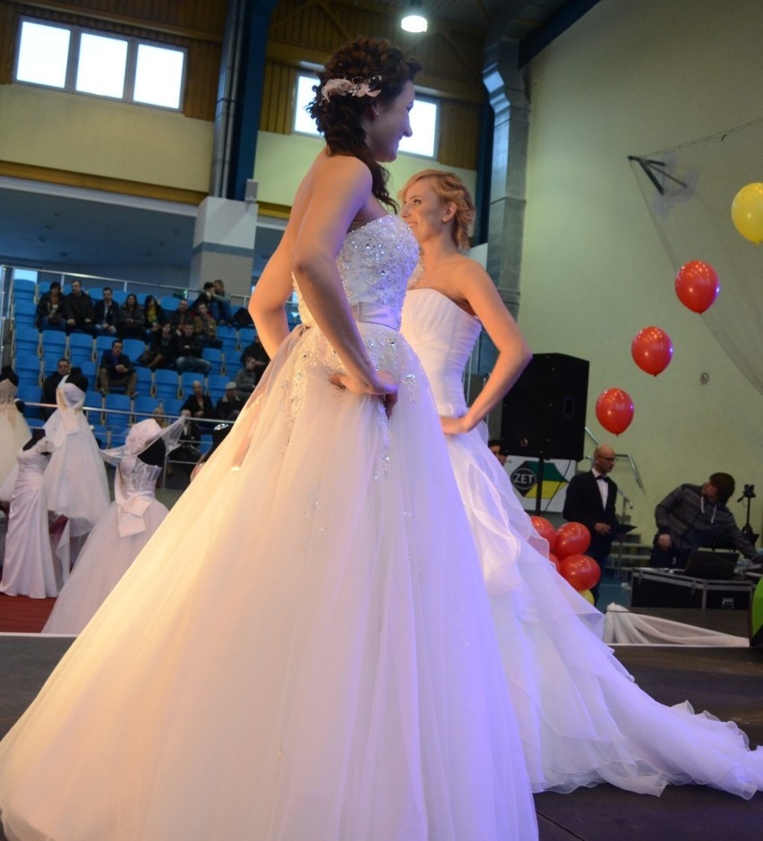 Tczew: IV Kociewska Gala Ślubu - zobacz suknie ślubne - GALERIA