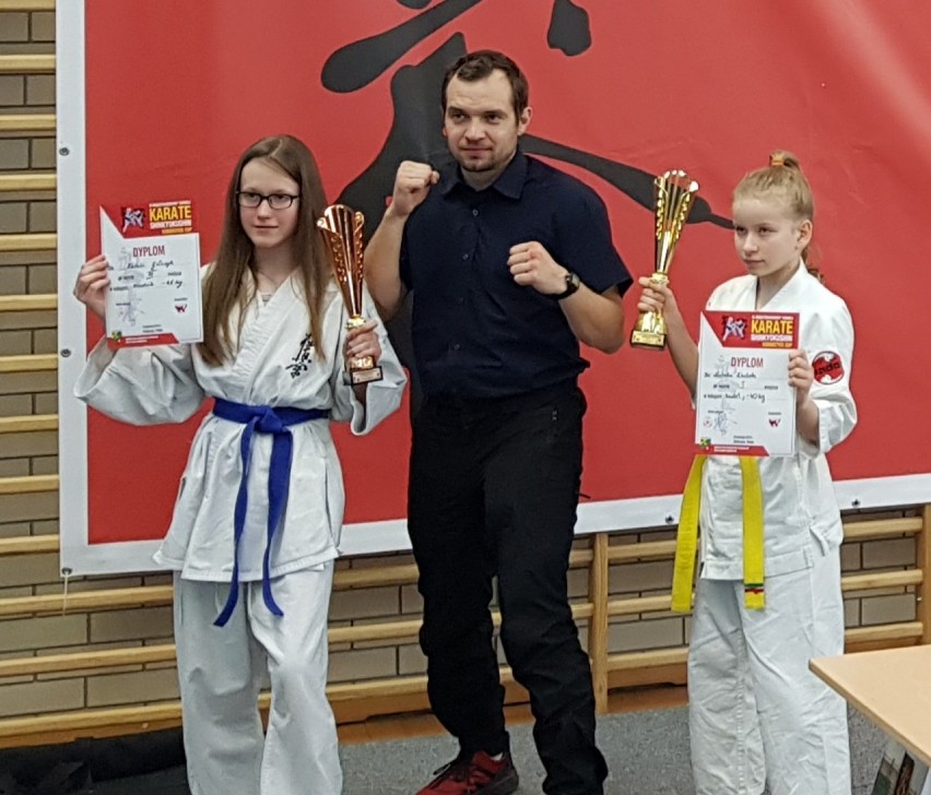 Radomsko: medale zawodniczek Klubu Karate Randori podczas turnieju w Kobierzycach [ZDJĘCIA]