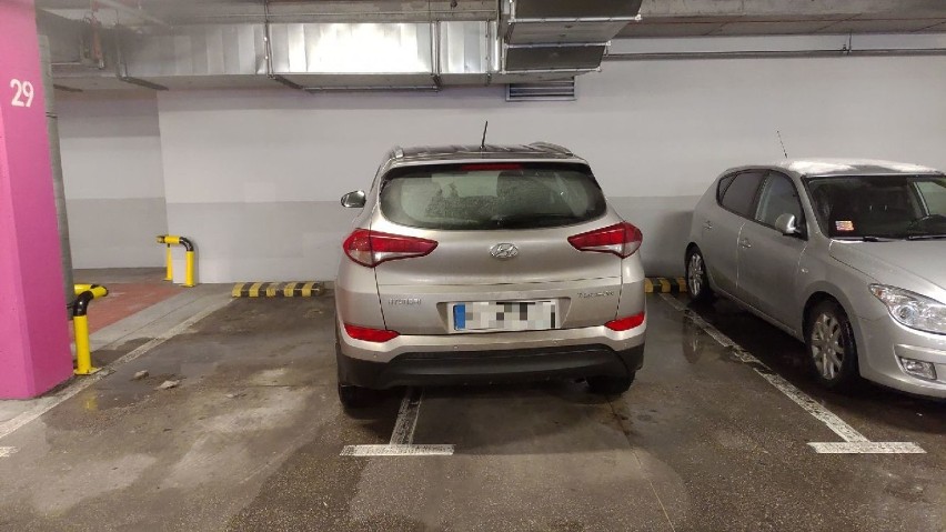 Mistrzowie parkowania made in Kielce. Macie więcej fotek?