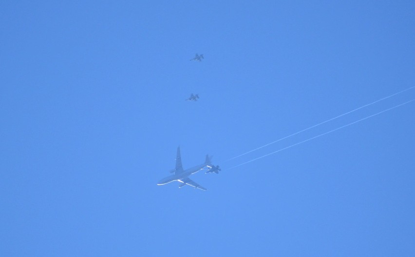 Moment tankowania F16 uchwycony nas świętokrzyskim niebem...