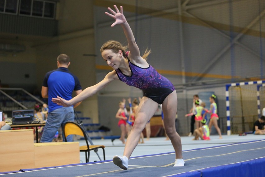 XXI Turniej Andrzejkowy w Libiążu - Otwarte Mistrzostwa Małopolski w Akrobatyce Sportowej Skokach na Ścieżce i Trampolinie [ZDJĘCIA]