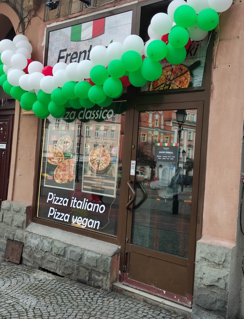 Zobaczcie menu, ceny i wystrój wałbrzyskiej pizzeri!