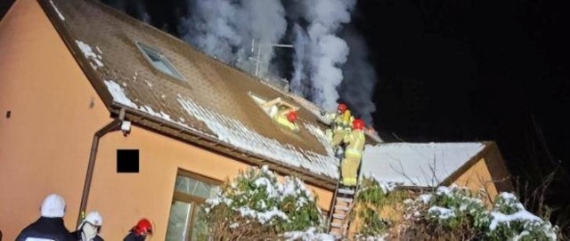 Potrzebne wsparcie dla rodziny, której dom ucierpiał w pożarze