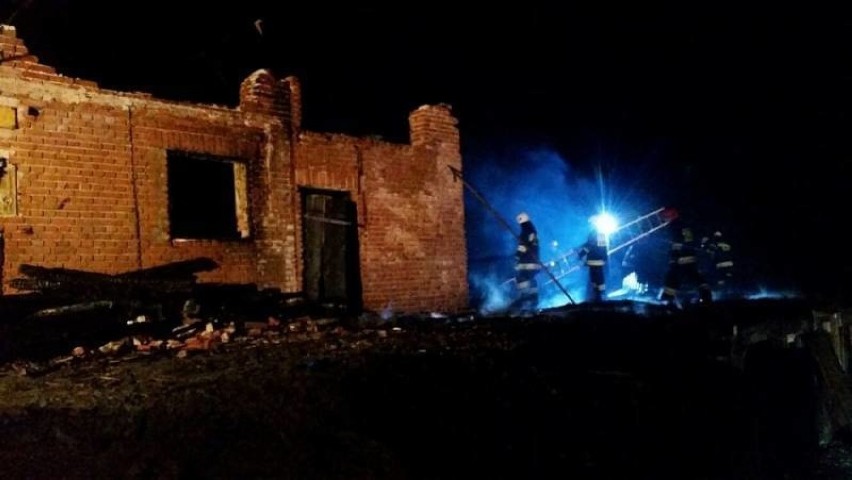 Strażacy gasili nocny pożar w Gródku [ZDJĘCIA]
