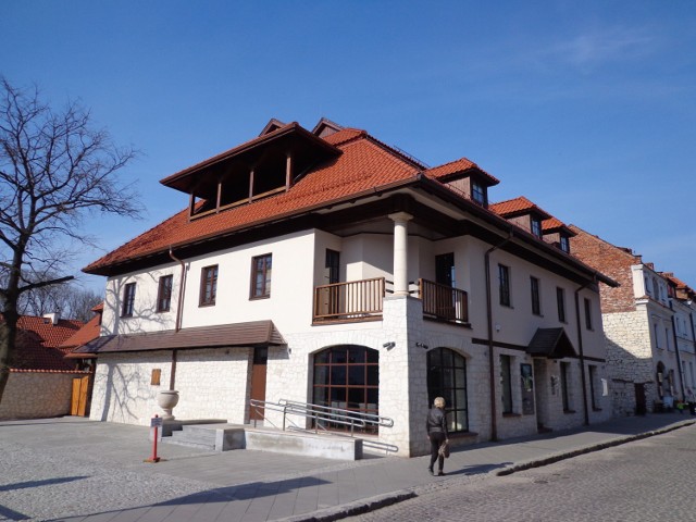 Gmach Główny Muzeum Nadwiślańskiego w Kazimierzu Dolnym / Rynek 19