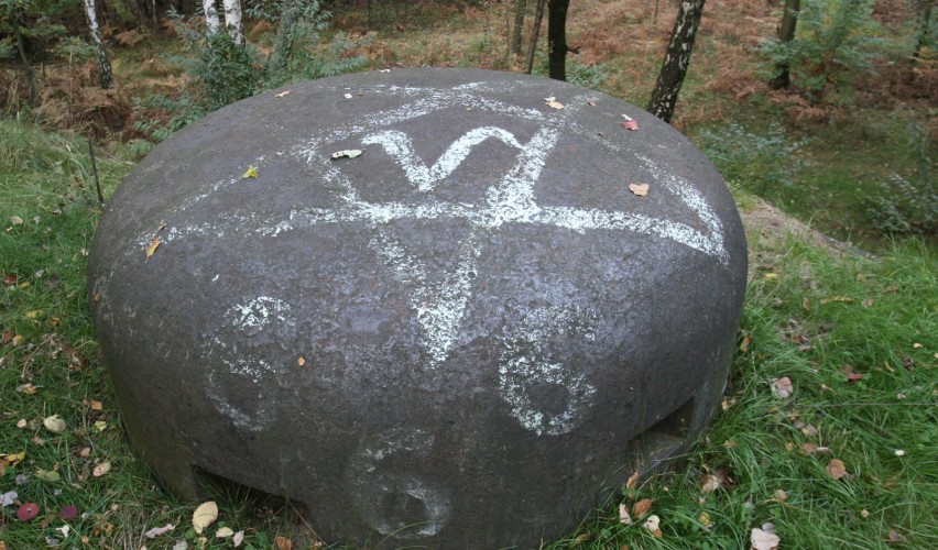 To był ostatni mord rytualny w Polsce. W śląskim bunkrze zabili chłopaka i dziewczynę... dla szatana! 