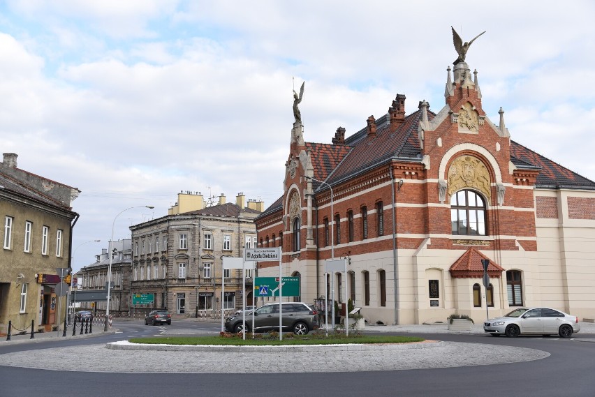 Chcesz poznać szczegóły? Zobacz kolejne zdjęcia. Znajdziesz...