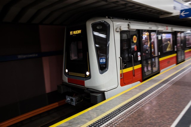 Warszawskie metro uzyskało pieniądze na zakup nowoczesnych pociągów