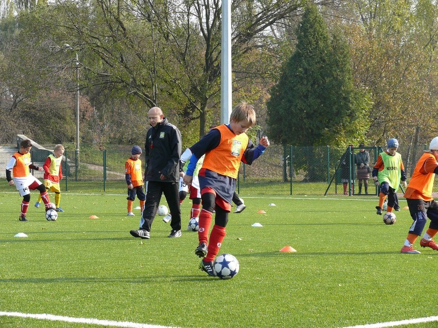 Czeladź: Trening pokazowy Coerver Coaching. Piłkarze APN-u wzięli udział [ZDJĘCIA]