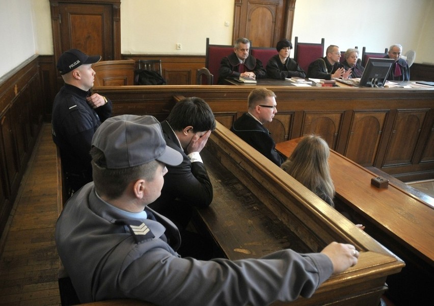 18-latek z Jastrowia skazany za zabójstwo księdza. Kara 10 i pół roku więzienia dla Eryka B.