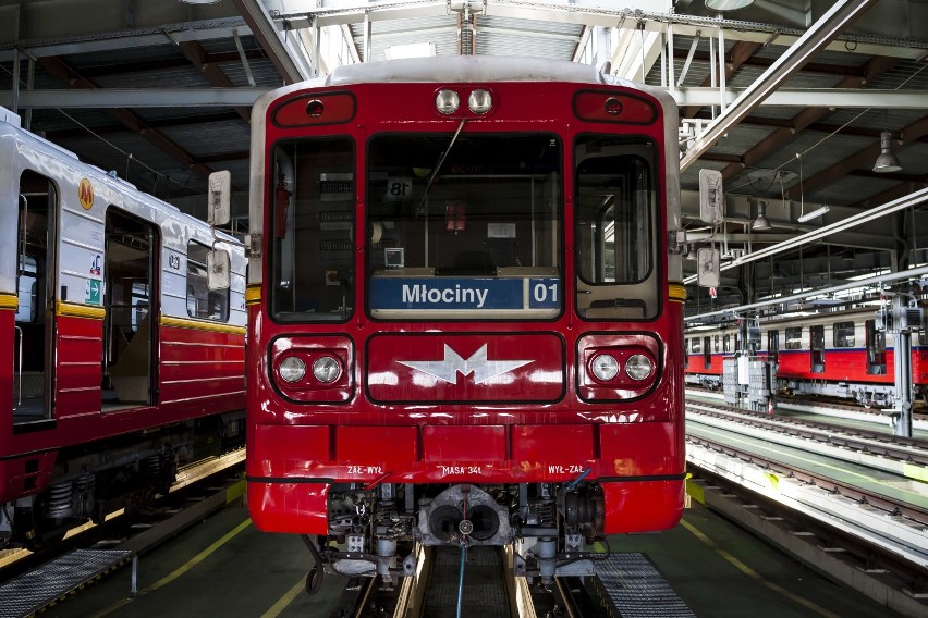 Stacja Techniczno-Postojowa Kabaty. Tutaj "śpi" metro...