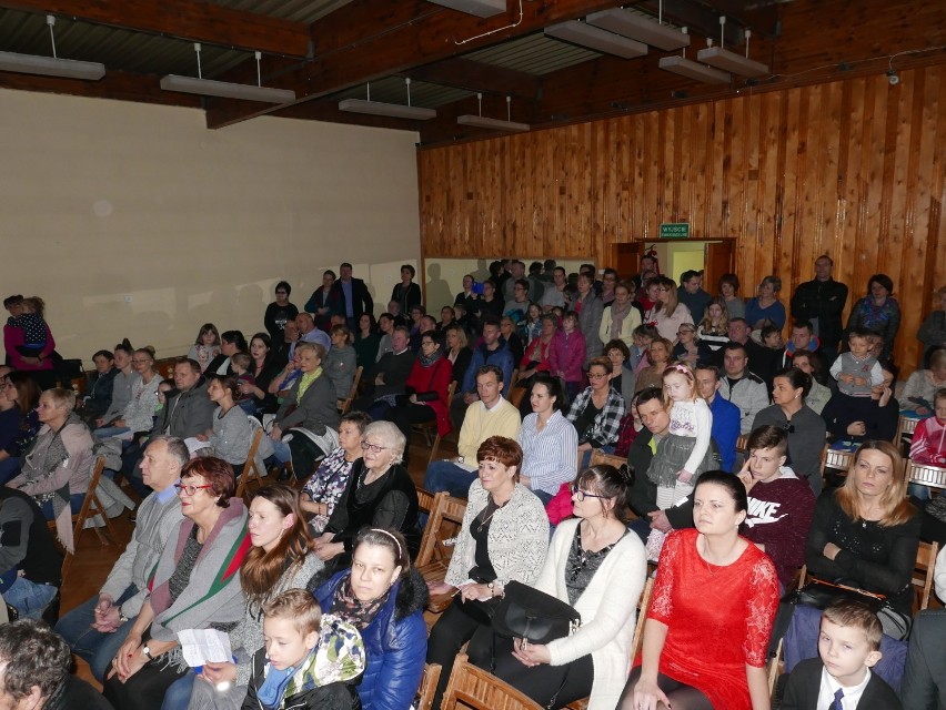 Koncert zimowy w Janowcu Wielkopolskim [zdjęcia, wideo]