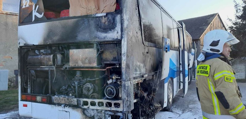 W Pękoszowie zapalił się autobus