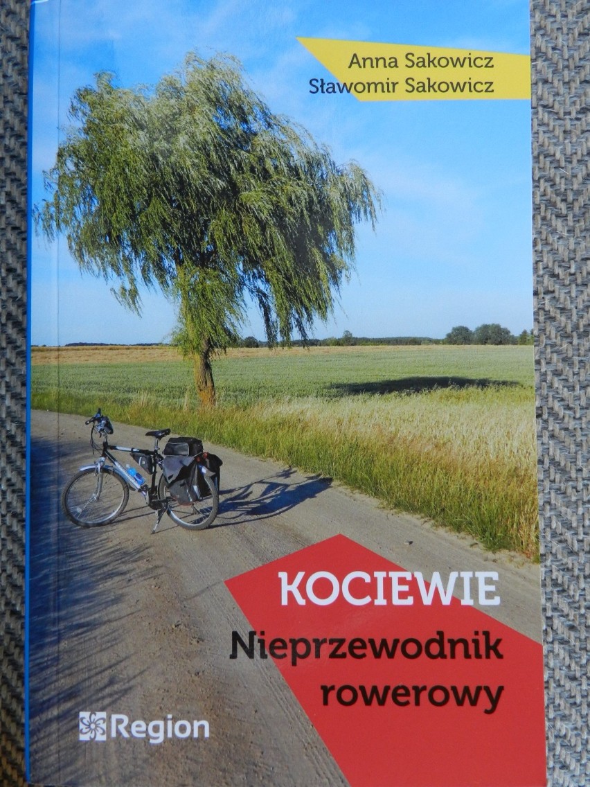 "Nieprzewodnik rowerowy" - książka dla miłośników jazdy rowerowej i Kociewia 