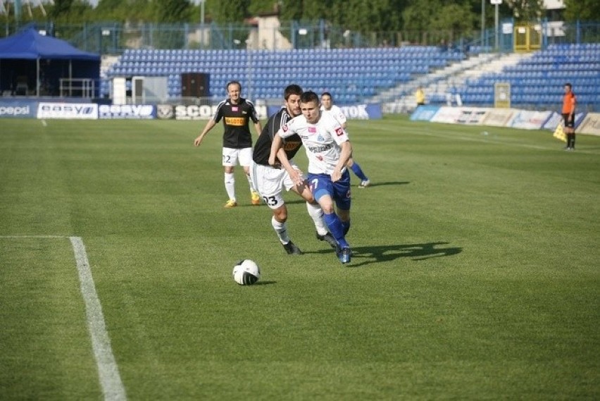 Maciej Jankowski
W sezonie 2011/12 zagrał w 29 meczach i...
