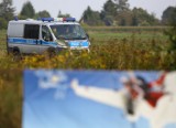 Wypadek skoczka spadochronowego w Piotrkowie. Zmarł w szpitalu. Ofiara to prezes lotniska w Łodzi