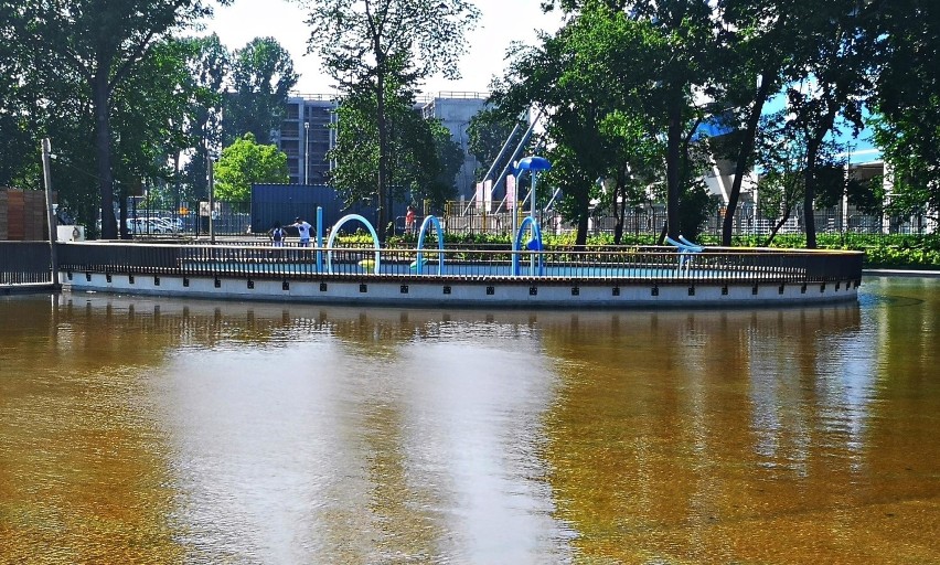 Kraków. Park Jordana wzbogacił się o wodne atrakcje. Ale przez wirusa na razie pozostaną niedostępne [ZDJĘCIA]