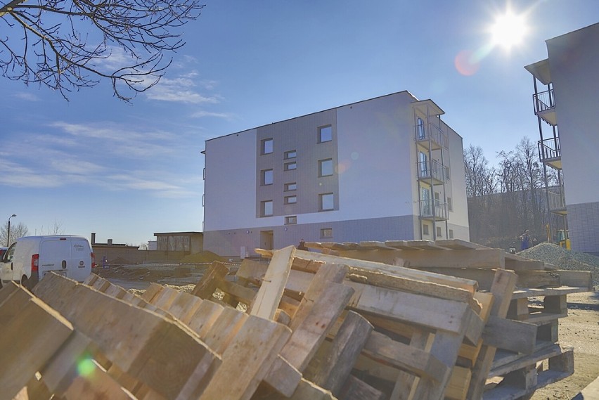 Nowe mieszkania komunalne przy Kolejowej w Rybniku gotowe. Wiosną wprowadzą się tam pierwsi lokatorzy 